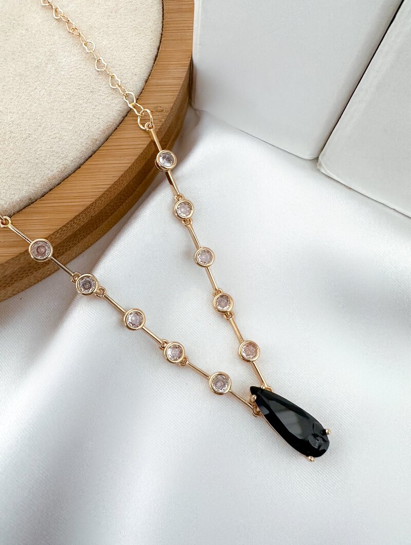 Colar Folheado a Ouro 18k e Prata Corrente com Pontos de Luz e Pingente Gota