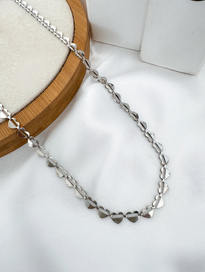 Colar Riviera Folheado a Ouro 18k e Prata Corrente de Corações