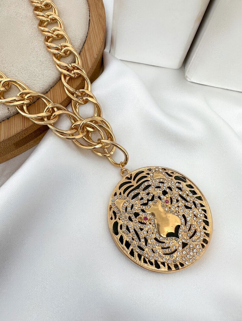 Colar Folheado a Ouro 18k e Prata Corrente Elos com Pingente Tigre