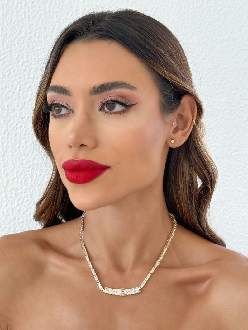Colar Folheado a Ouro 18k e Prata Design Cravejado Cristais