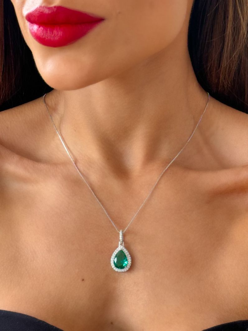 Colar Folheado a Ouro 18k e Prata Design Gota de Cristal