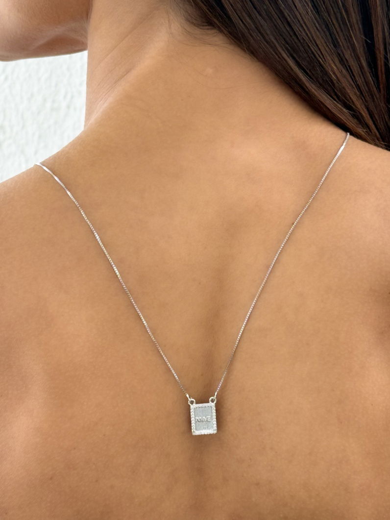 Colar Folheado a Ouro 18k e Prata Escapulario Design Menino e Menina