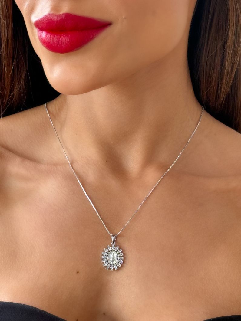 Colar Folheado a Ouro 18k e Prata Espirito Santo com Zirconias