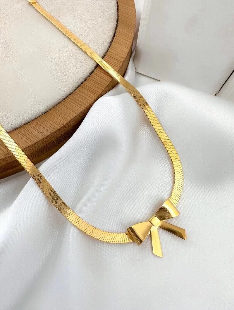 Colar Folheado a Ouro 18k e Prata Fita Laminada com Laço