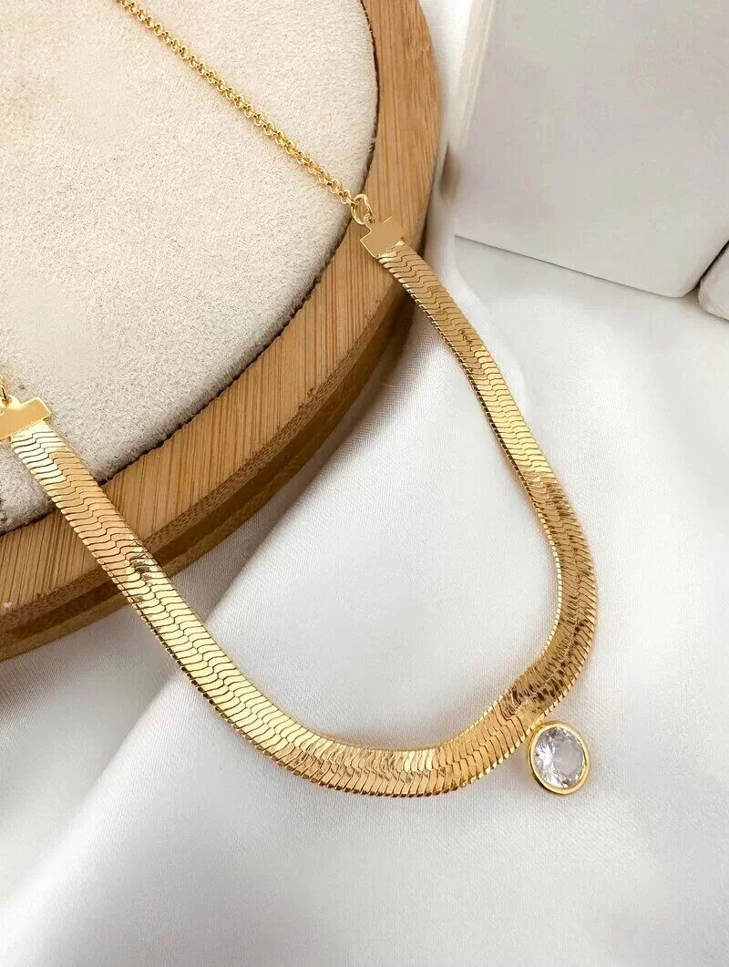 Colar Folheado a Ouro 18k e Prata Fita Laminada com Ponto de Luz