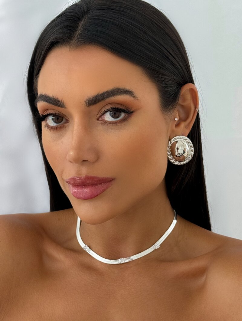 Colar Folheado a Ouro 18k e Prata Fita Laminada com Zircônias