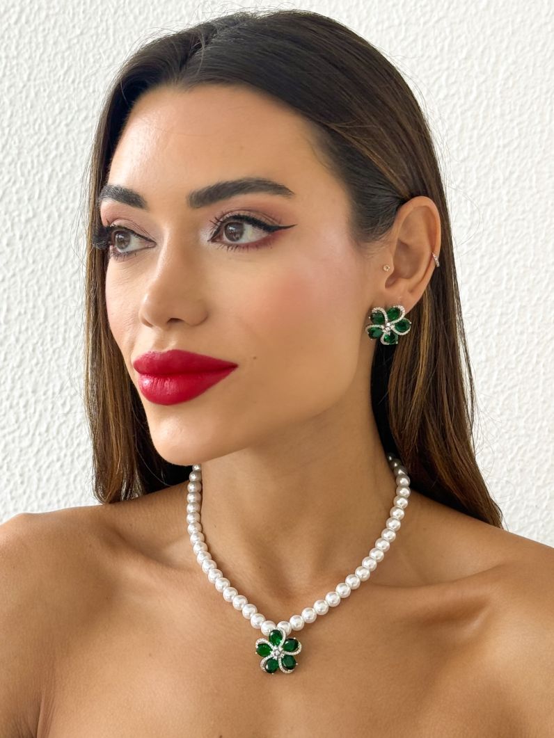 Conjunto Colar e Brinco Folheado a Ouro 18k e Prata Flor Pérola Zircônia