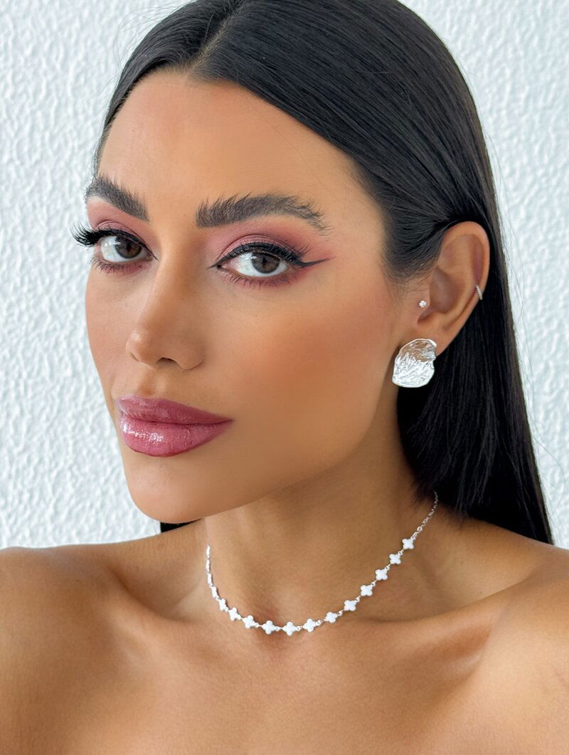 Colar Folheado a Ouro 18k e Prata Inspiração Joalheria com Detalhes Resinados