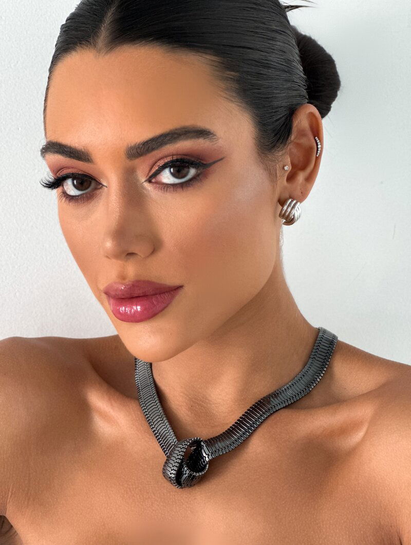 Colar Folheado a Ouro 18k e Prata Malha com Detalhe Nó