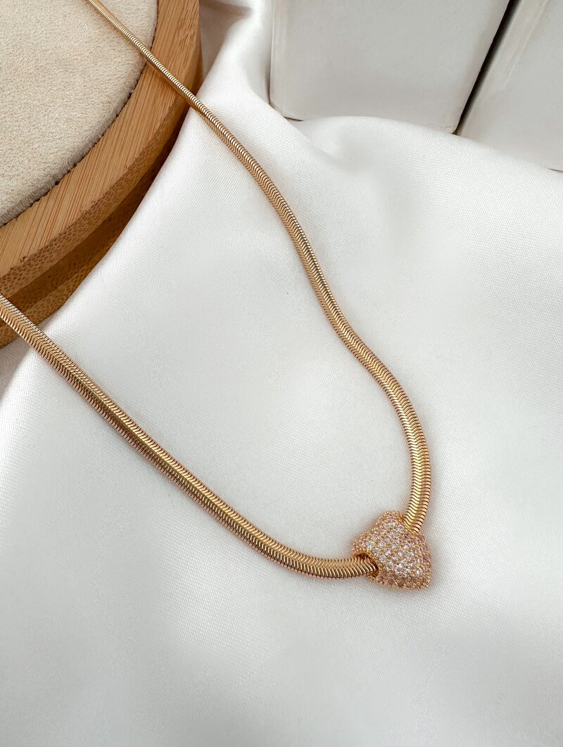Colar Folheado a Ouro 18k e Prata Malha com Pingente Coração Cravejado