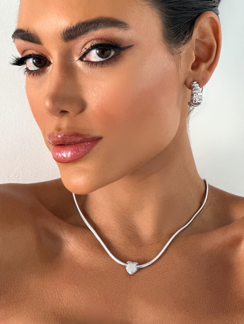 Colar Folheado a Ouro 18k e Prata Malha com Pingente Coração Cravejado