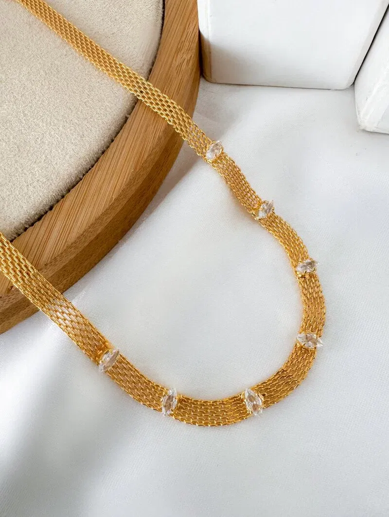 Colar Folheado a Ouro 18k e Prata Manta com Zircônias Cristais