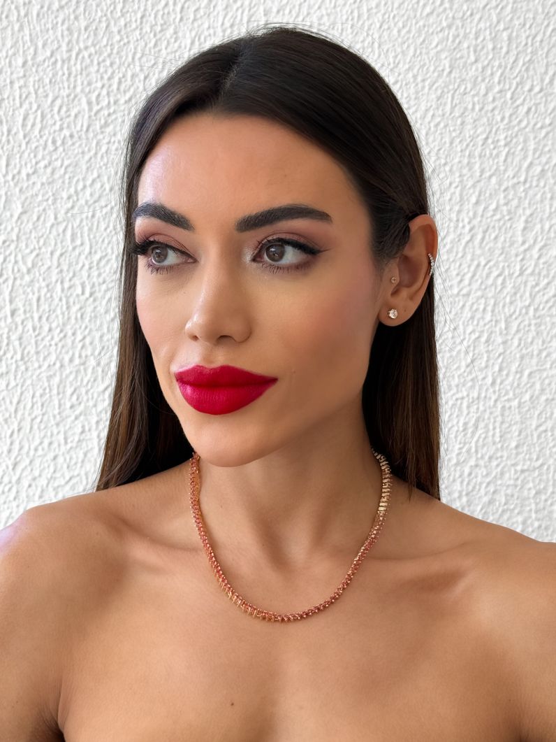 Colar Folheado a Ouro 18k e Prata Mini Corações de Cristais