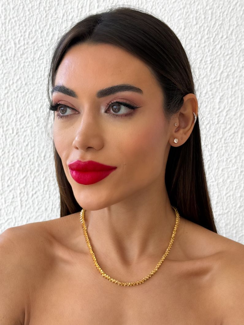 Colar Folheado a Ouro 18k e Prata Mini Corações de Cristais