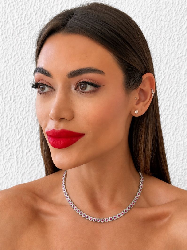 Colar Folheado a Ouro 18k e Prata Mini Flores Cravejadas