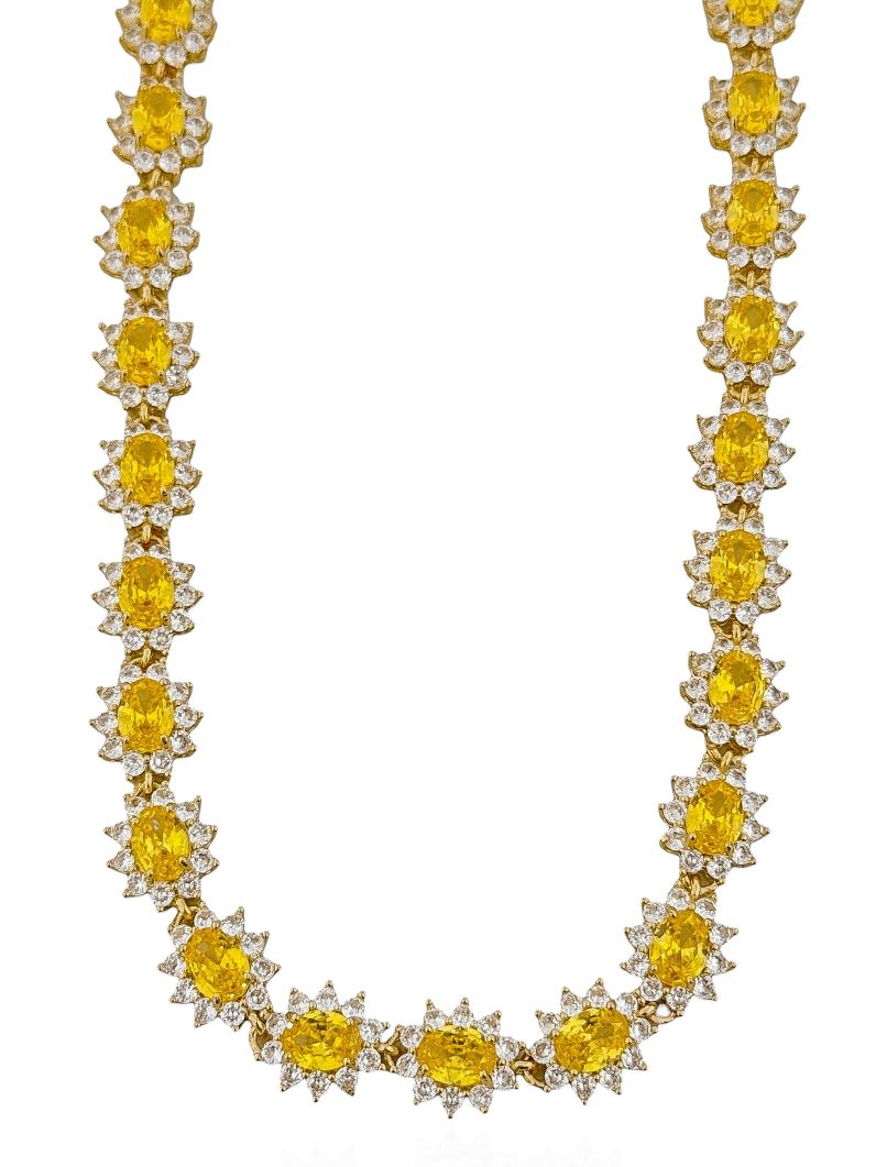 Colar Folheado a Ouro 18k e Prata Oval de Zircônia Cravejado