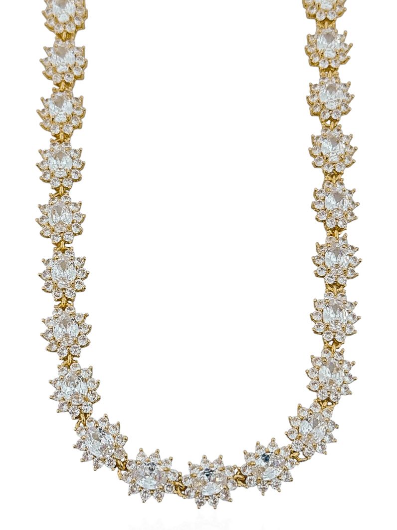 Colar Folheado a Ouro 18k e Prata Oval de Zircônia Cravejado