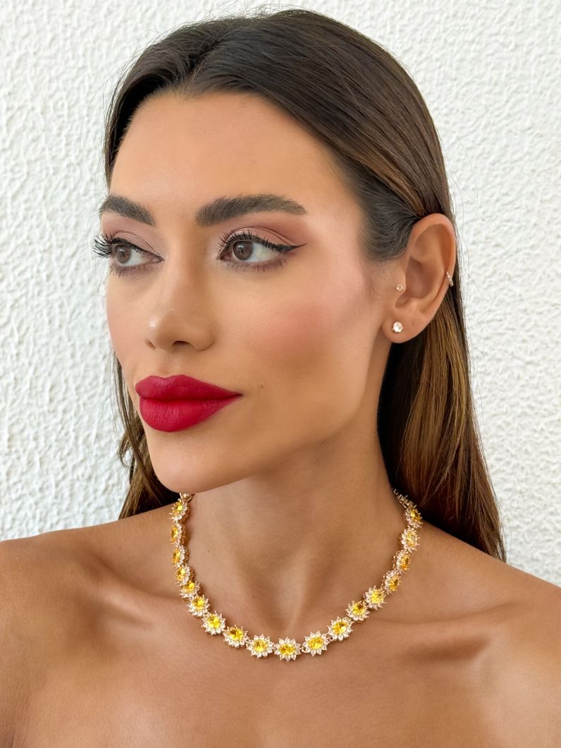 Colar Folheado a Ouro 18k e Prata Oval de Zircônia Cravejado