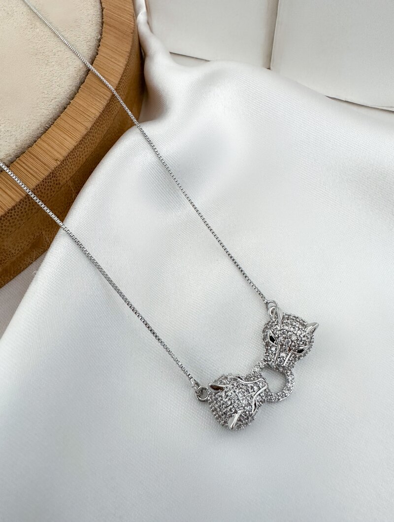 Colar Folheado a Ouro 18k e Prata Panteras Cravejadas