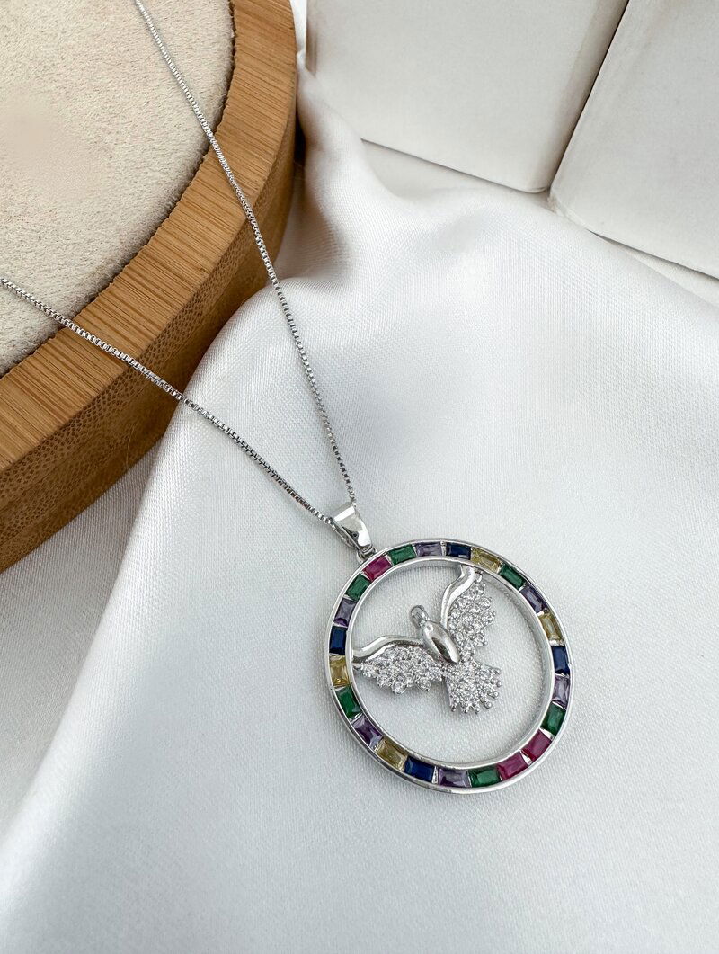 Colar Folheado a Ouro 18k e Prata Pingente Espírito Santo com Navetes