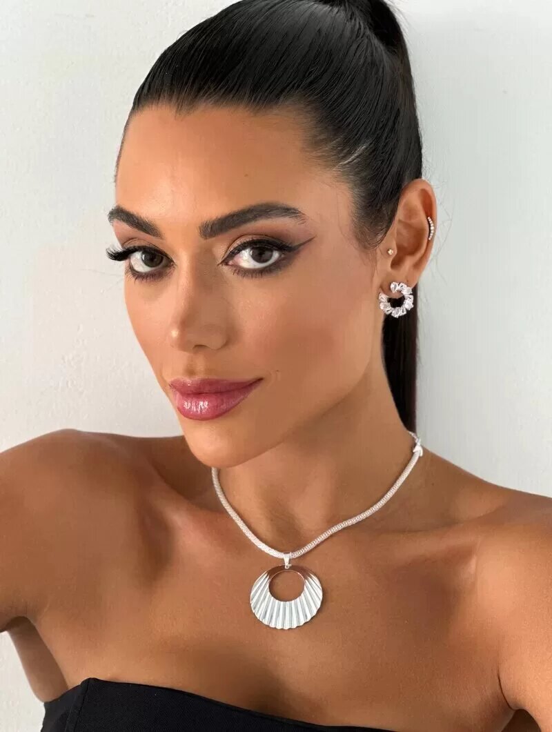 Colar Folheado a Ouro 18k e Prata Rabo de Tatu com Pingente Martelado Vazado