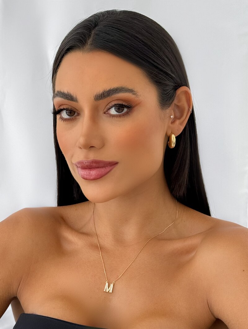 Colar Folheado a Ouro 18k e Prata Veneziana com Inicial Cravejada
