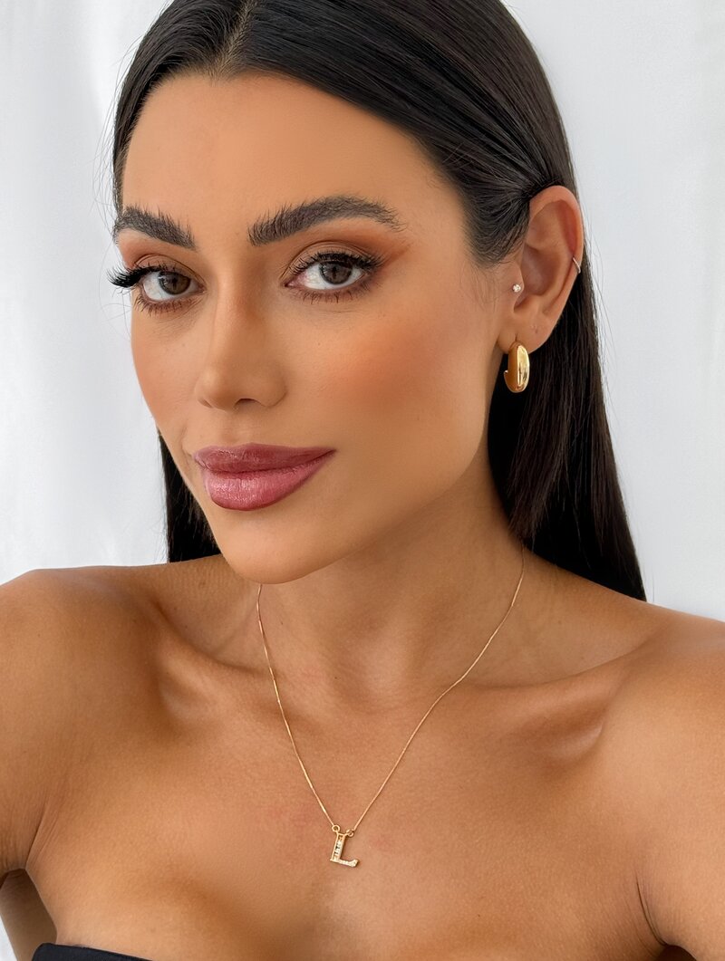 Colar Folheado a Ouro 18k e Prata Veneziana com Inicial Cravejada