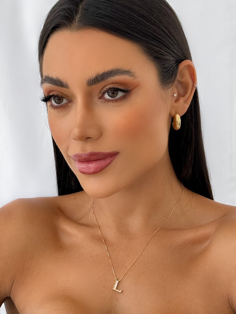 Colar Folheado a Ouro 18k e Prata Veneziana com Inicial Cravejada