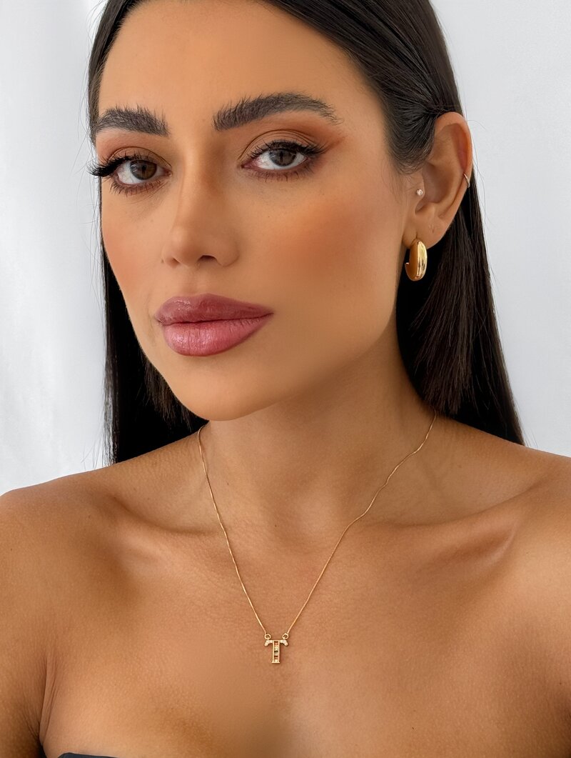 Colar Folheado a Ouro 18k e Prata Veneziana com Inicial Cravejada