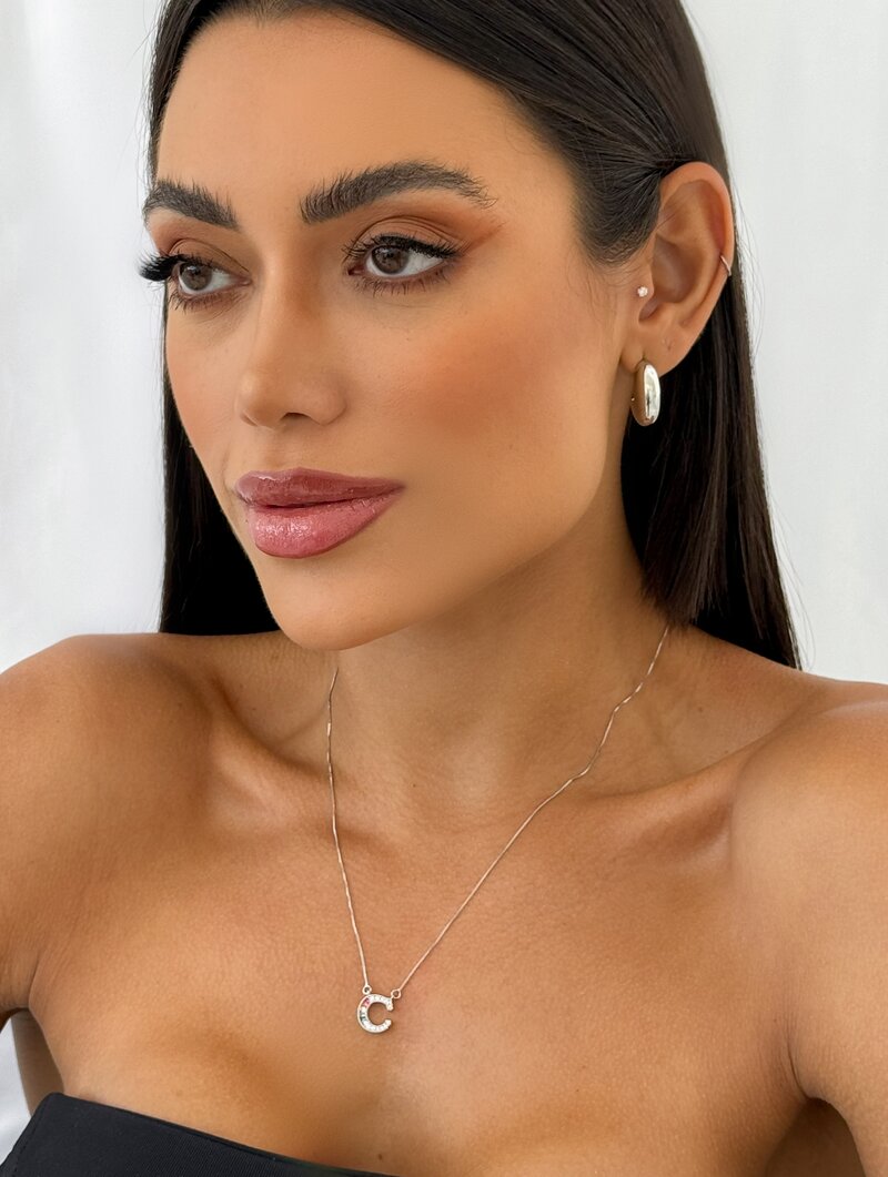 Colar Folheado a Ouro 18k e Prata Veneziana com Inicial Cravejada