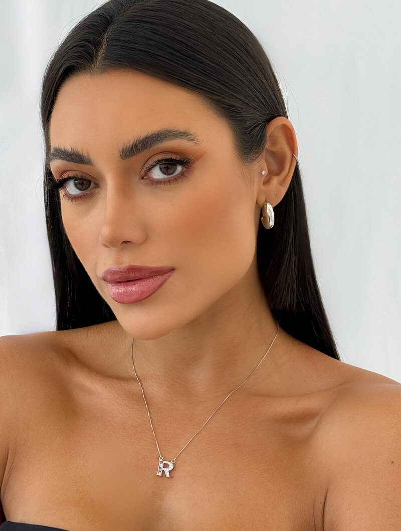 Colar Folheado a Ouro 18k e Prata Veneziana com Inicial Cravejada