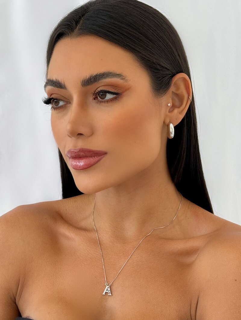 Colar Folheado a Ouro 18k e Prata Veneziana com Inicial Cravejada