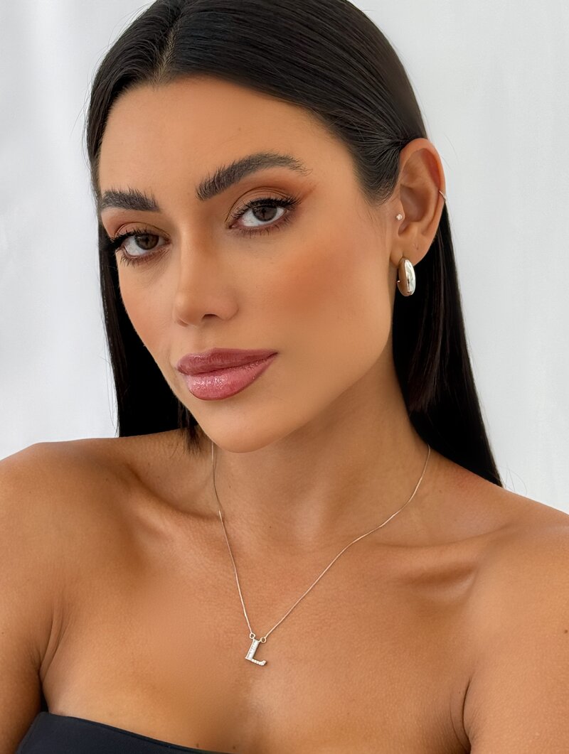 Colar Folheado a Ouro 18k e Prata Veneziana com Inicial Cravejada