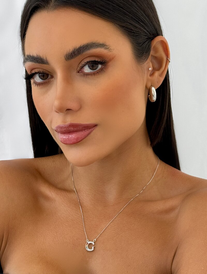 Colar Folheado a Ouro 18k e Prata Veneziana com Inicial Cravejada