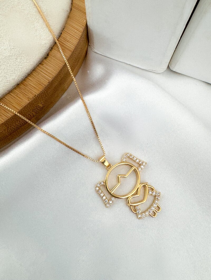 Colar Folheado a Ouro 18k e Prata Veneziana com Pingente Criança