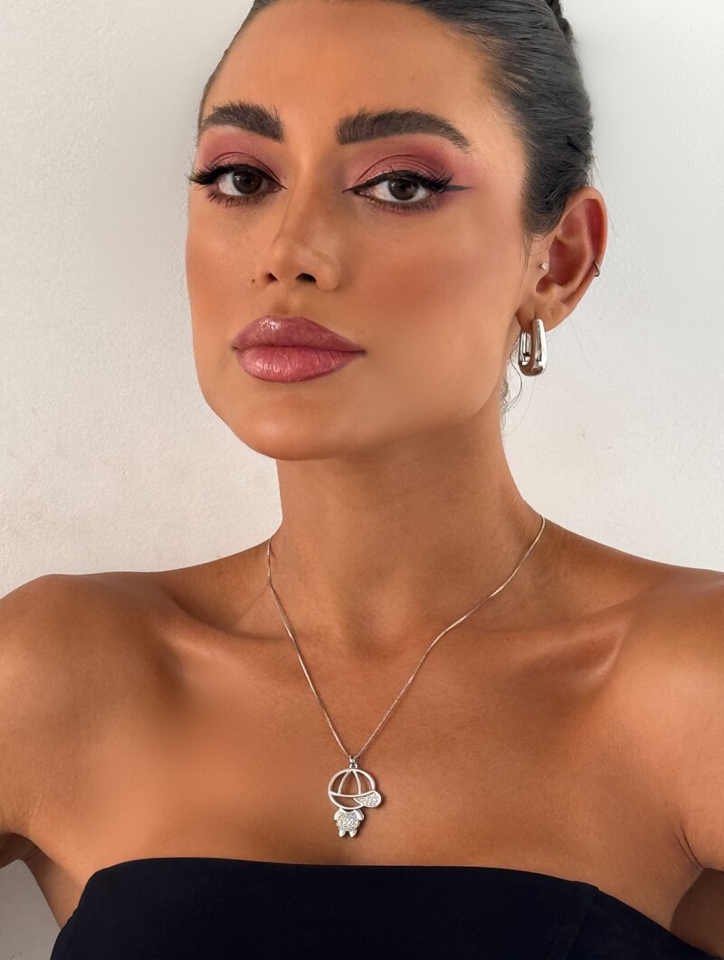 Colar Folheado a Ouro 18k e Prata Veneziana com Pingente Criança