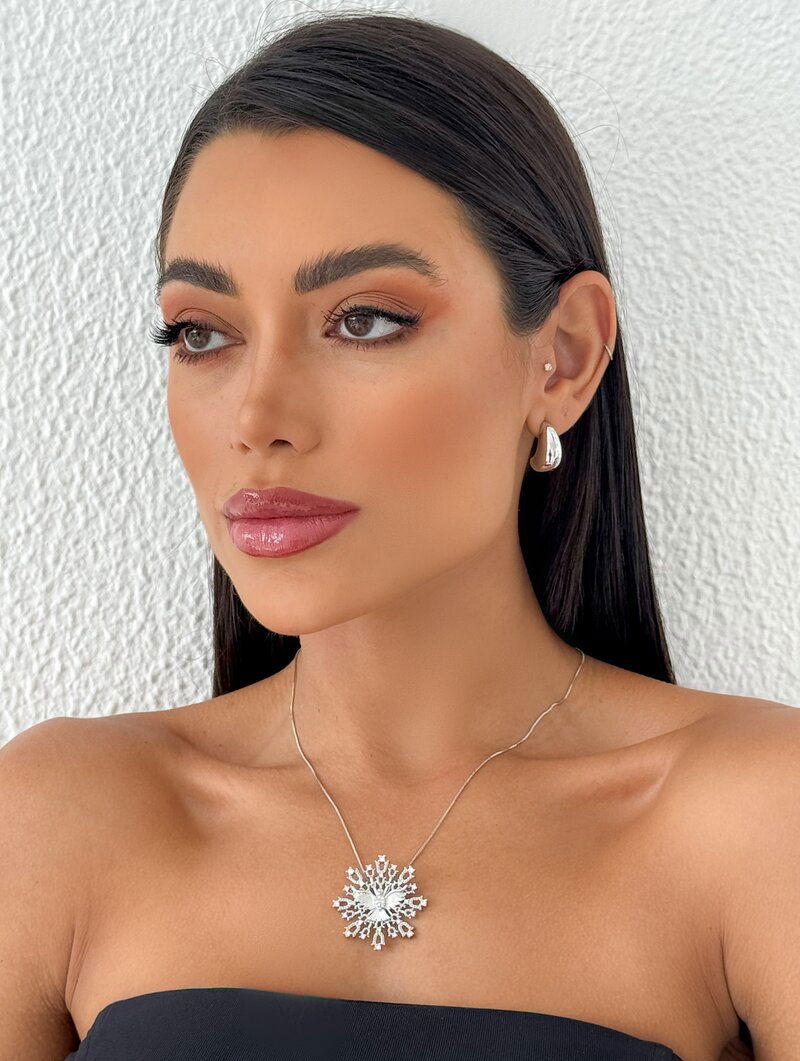 Colar Folheado a Ouro 18K e Prata Veneziana com Pingente Espírito Santo Luxo