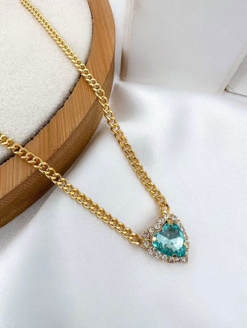 Colar Folheado a Ouro 18k Elos Pequenos com Pingente Coração de Zircônia com Borda Cravejada