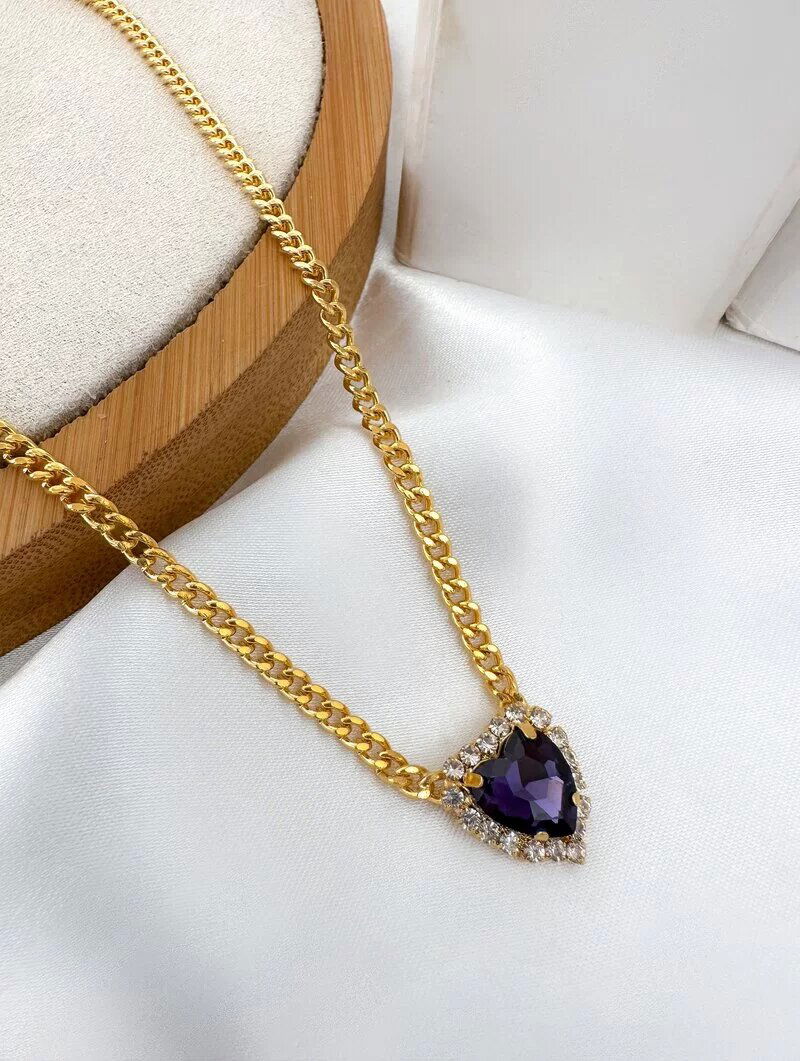 Colar Folheado a Ouro 18k Elos Pequenos com Pingente Coração de Zircônia com Borda Cravejada