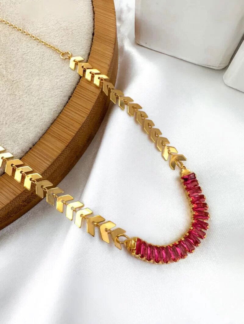 COLAR FOLHEADO A OURO 18K ESCAMAS COM NAVETES ROSA.