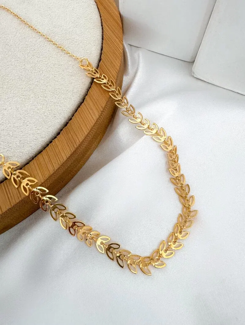 Colar Folheado a Ouro 18k Escamas Vazadas