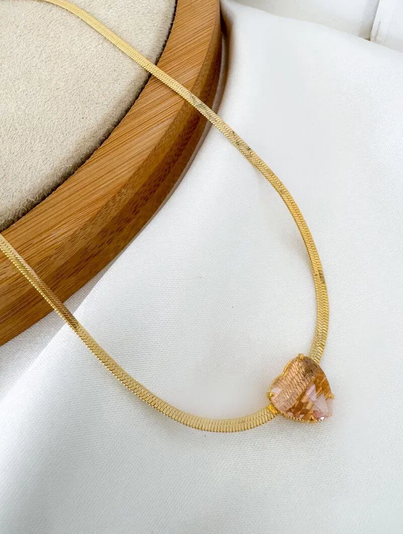 Colar Folheado a Ouro 18k Fita Laminada com Coração de Zircônia