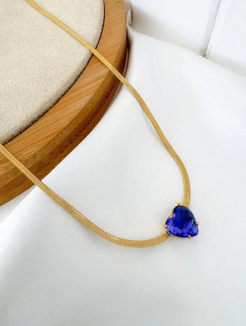 Colar Folheado a Ouro 18k Fita Laminada com Coração de Zircônia