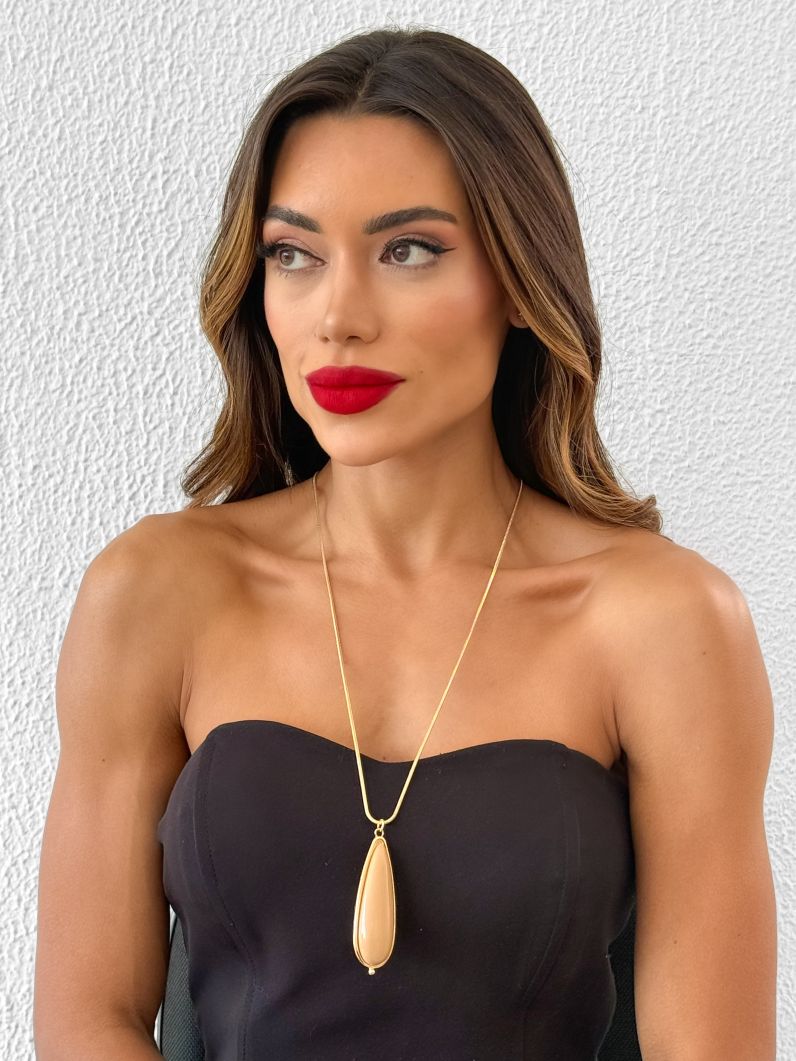 Colar Folheado a Ouro 18k Gota Longa Resinada