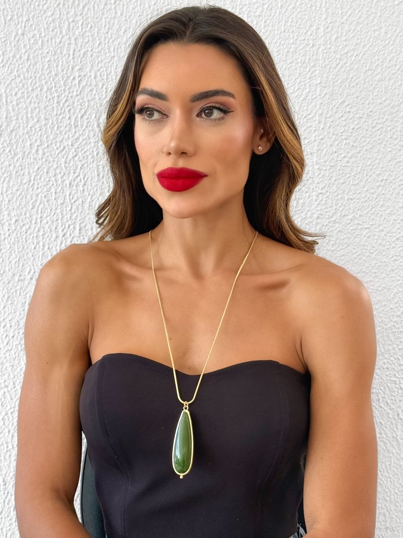 Colar Folheado a Ouro 18k Gota Longa Resinada