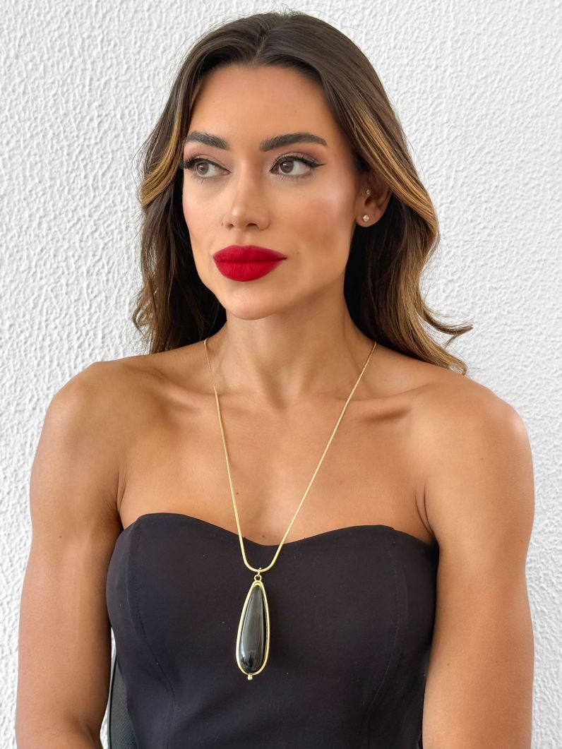 Colar Folheado a Ouro 18k Gota Longa Resinada