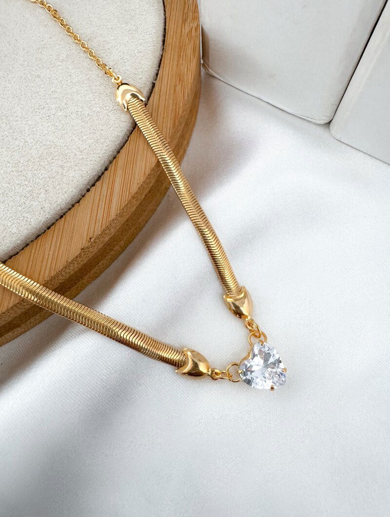 Colar Folheado a Ouro 18k Malha com Coração de Zircônia
