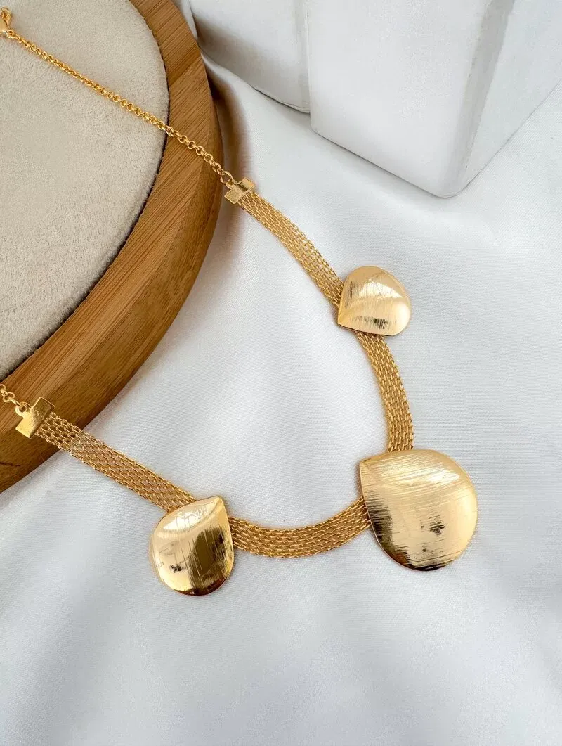 Colar Folheado a Ouro 18k Manta com Gotas Escovadas