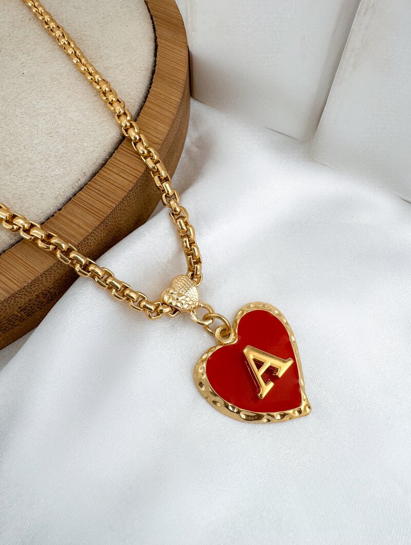 Colar Folheado a Ouro 18k Pingente de Coração Personalizado com Inicial