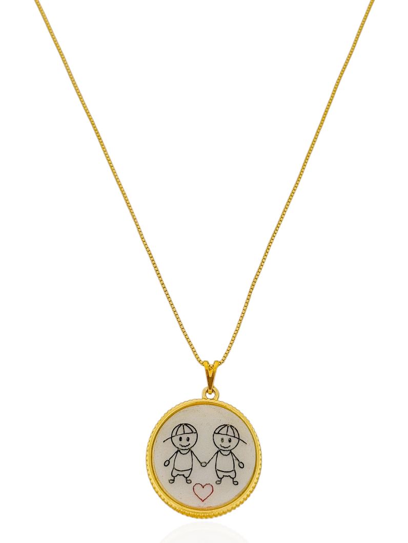 Colar Folheado a Ouro 18k Pingente Resinado Crianças